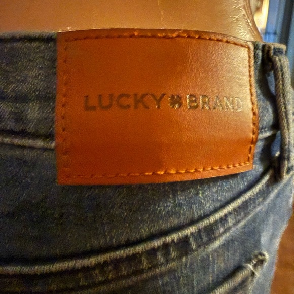 LUCKY BRAND Blue Straight Leg Jeans. Super cute! - Picture 7 of 7